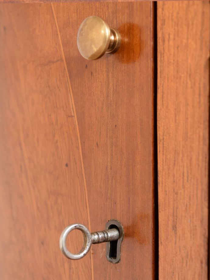 アンティーク家具の鍵