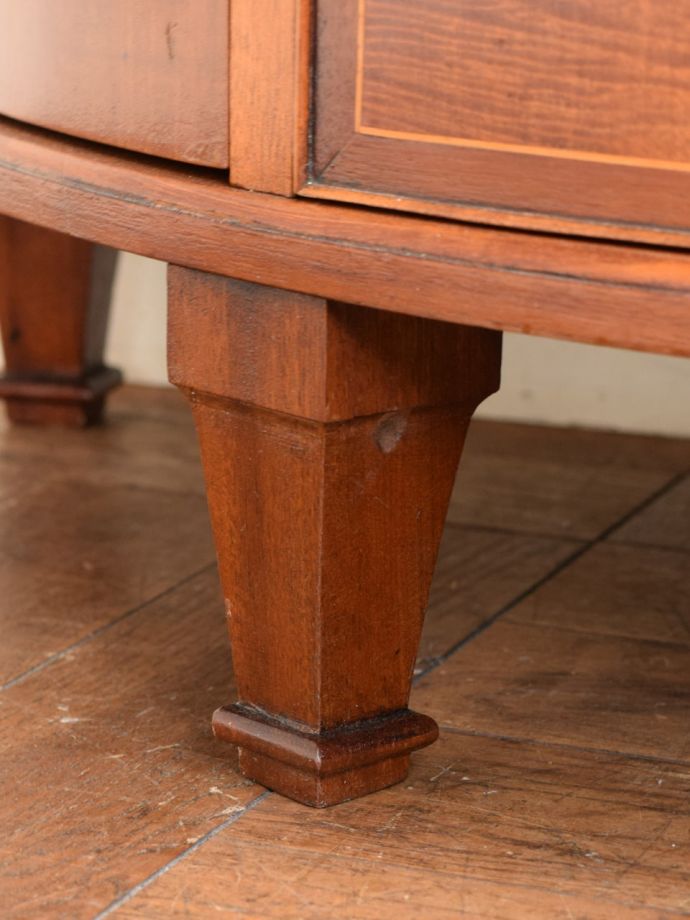 アンティーク家具の脚