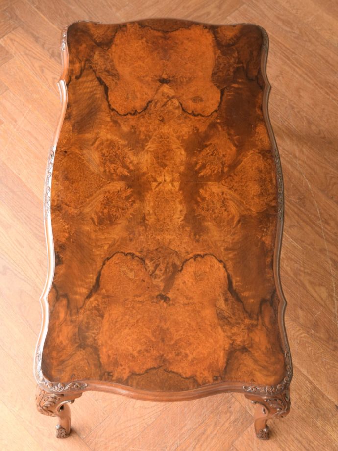 アンティークのテーブルの天板