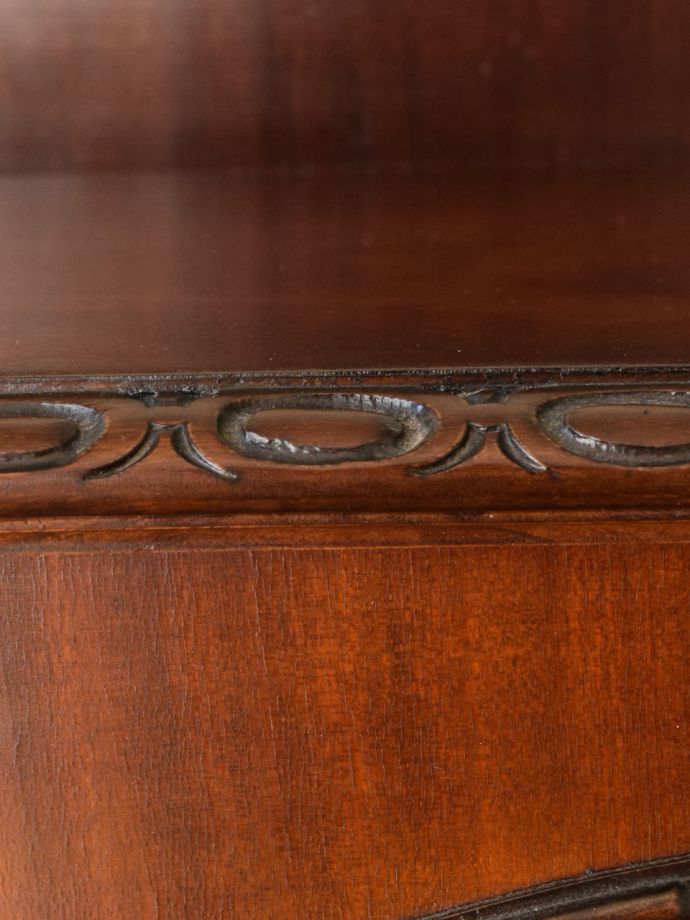 アンティークらしい彫