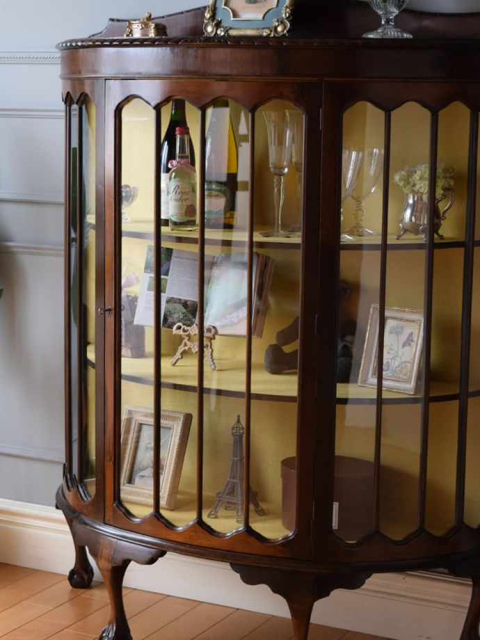 アンティークガラスの扉