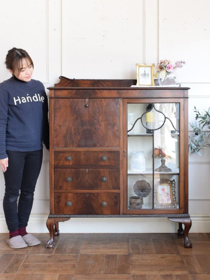 英国アンティークのサイドバイサイド