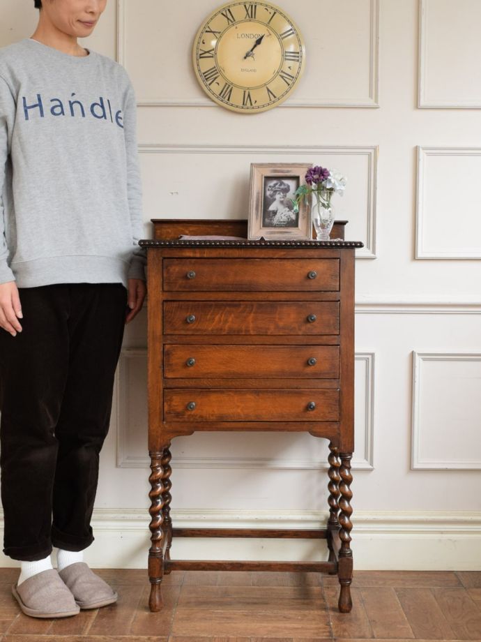 英国アンティークのミュージックチェスト