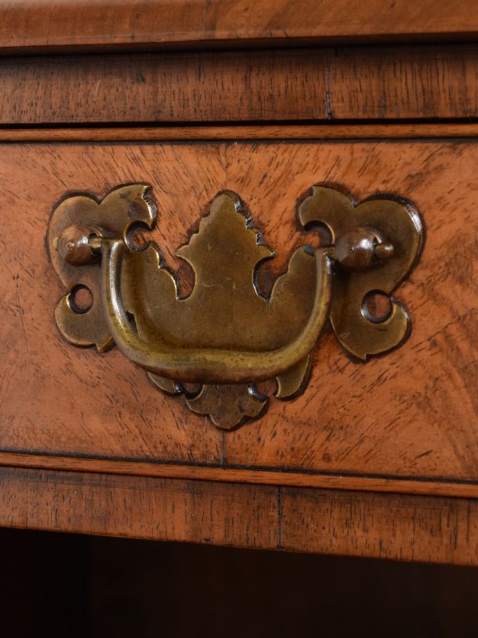 アンティーク家具の取っ手