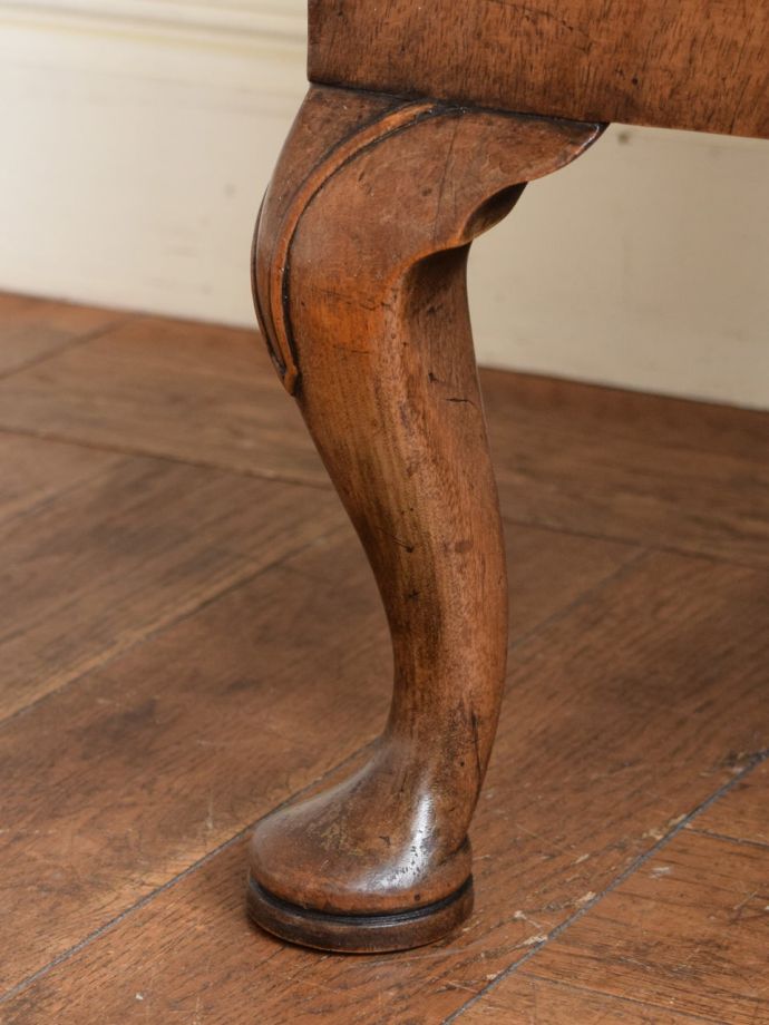 アンティーク家具の脚