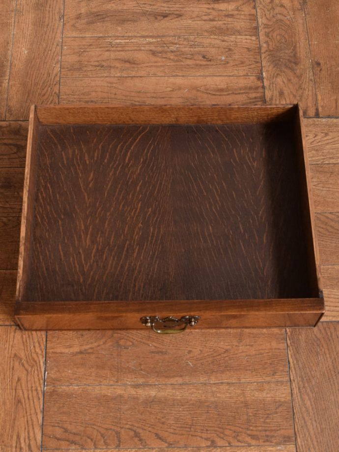 カップボードの引き出し