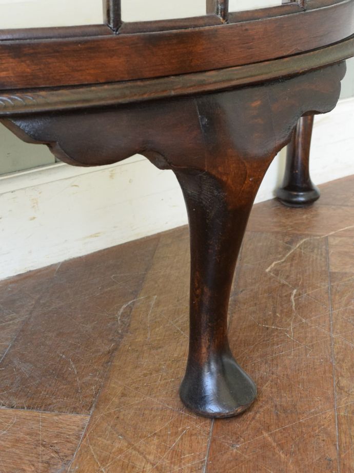 アンティーク家具の脚