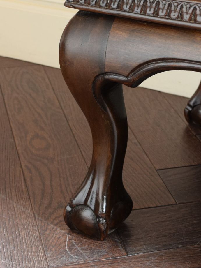 アンティーク家具の脚