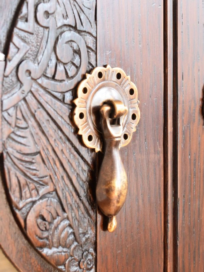 アンティーク家具の取っ手