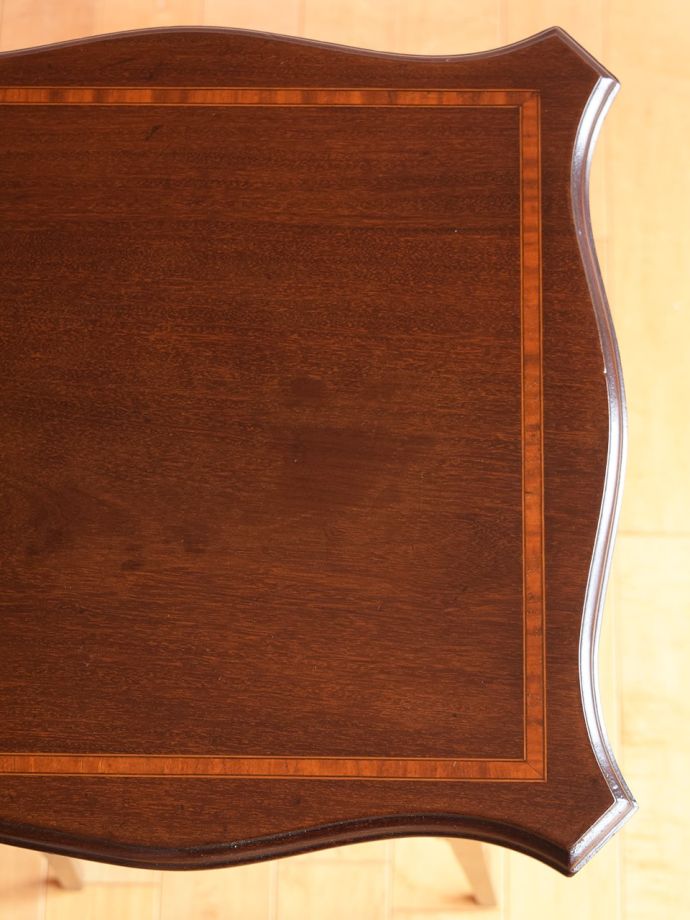 オケージョナルテーブルの天板