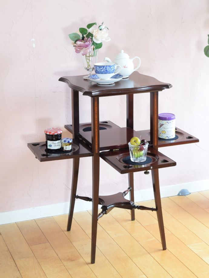 ケーキスタンドとして使えるテーブル