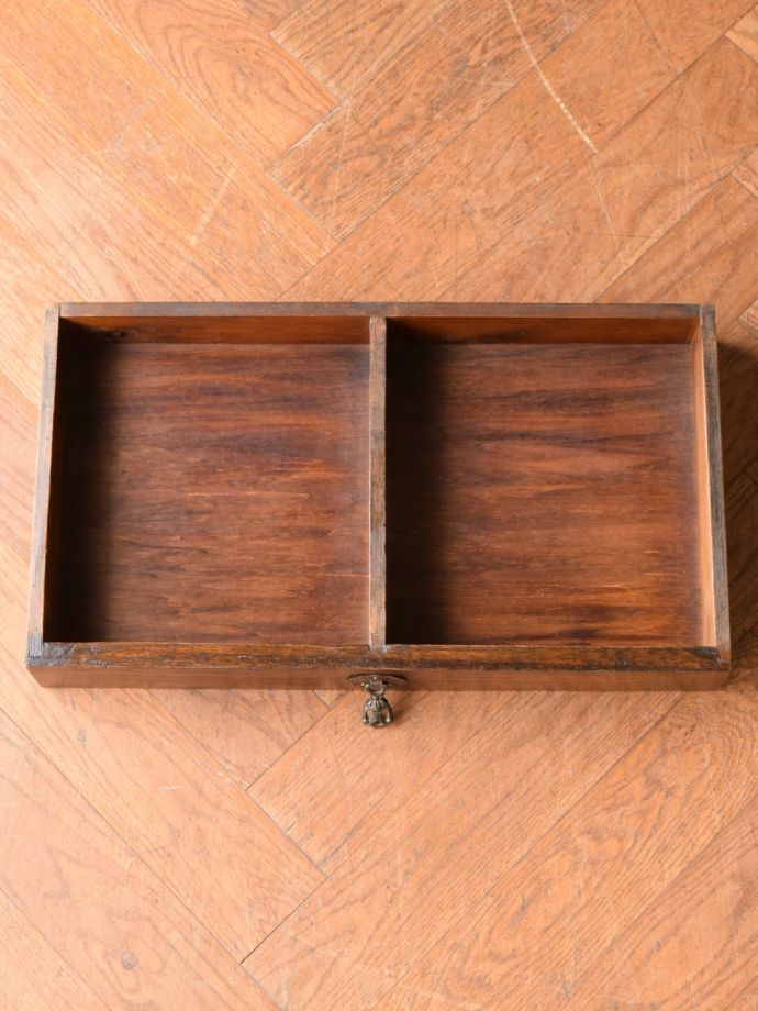 アンティークワゴンの引き出し