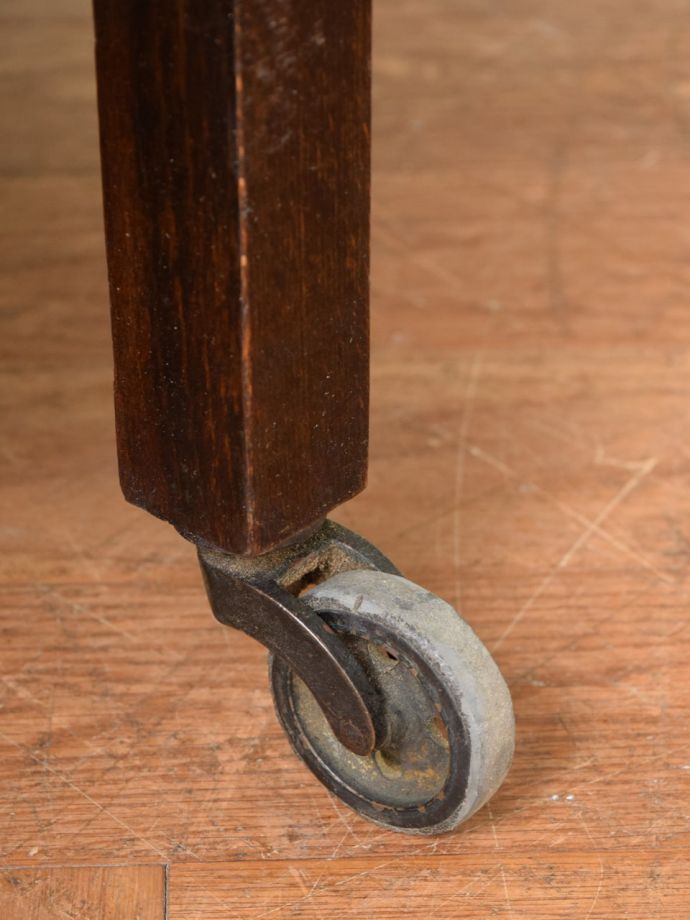アンティーク家具の脚