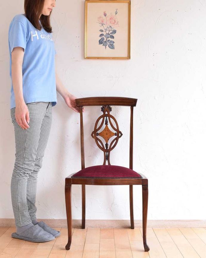 英国アンティークのサロンチェア