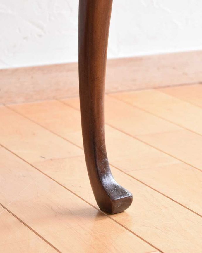 アンティーク椅子の脚