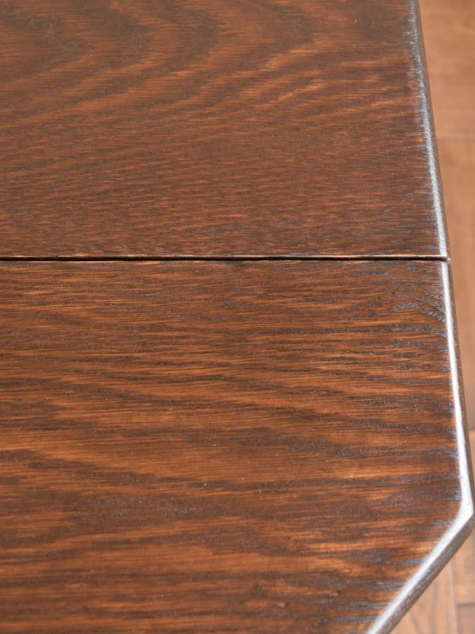 アンティークらしい木目