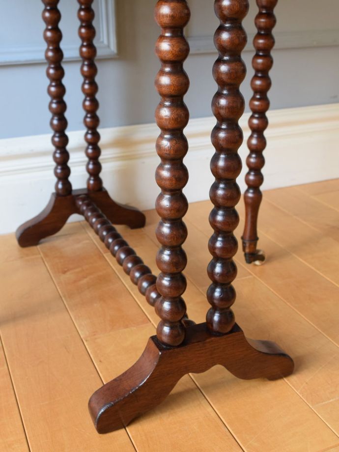 伸長式テーブルの脚