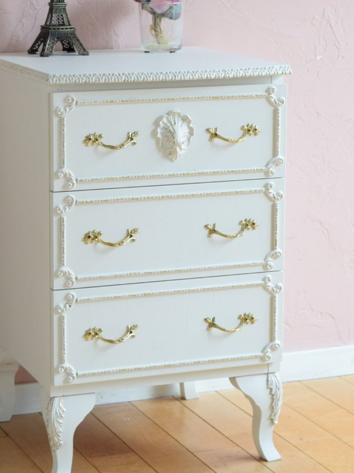 フランスの家具らしい装飾