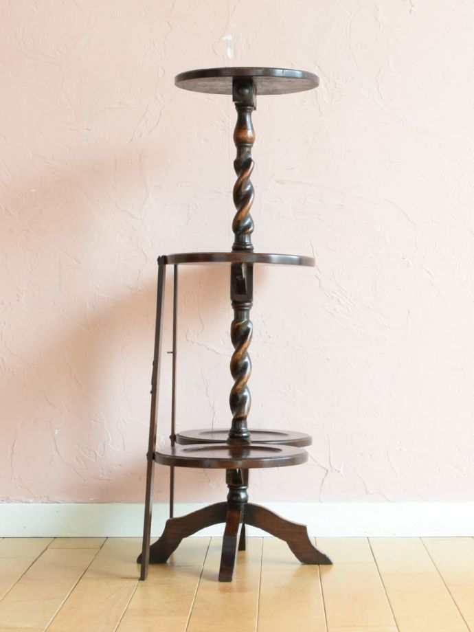 ケーキスタンドを開いた状態