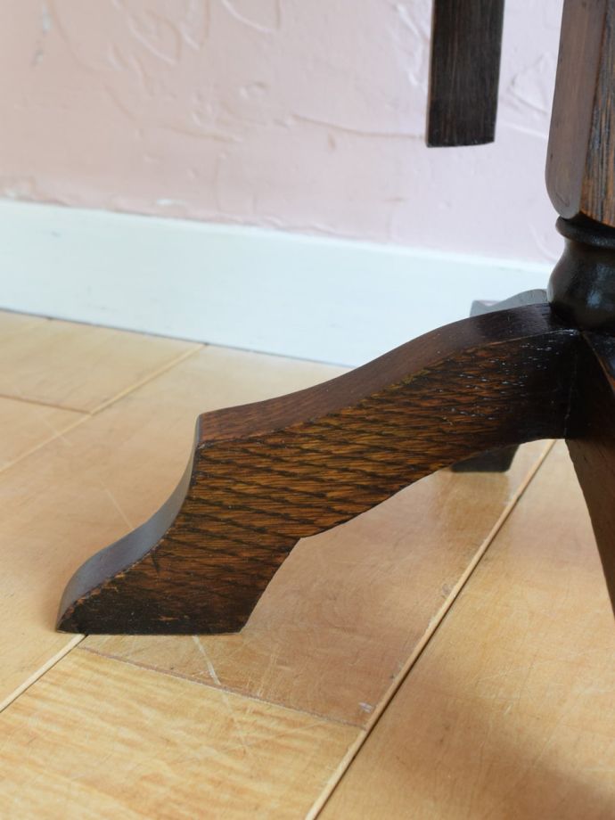 アンティーク家具の脚