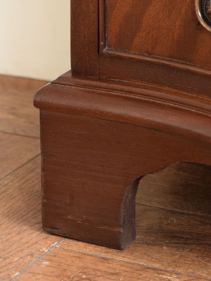 アンティーク家具の脚