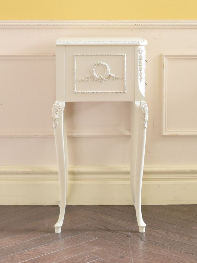 チェストの側面