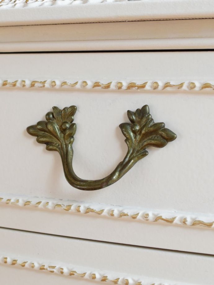 アンティーク家具の取っ手