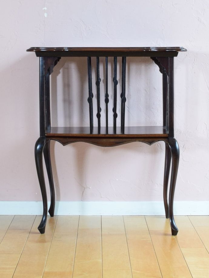 オケージョナルテーブルの側面