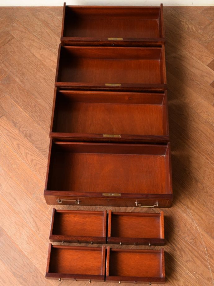 ビューローの引き出し