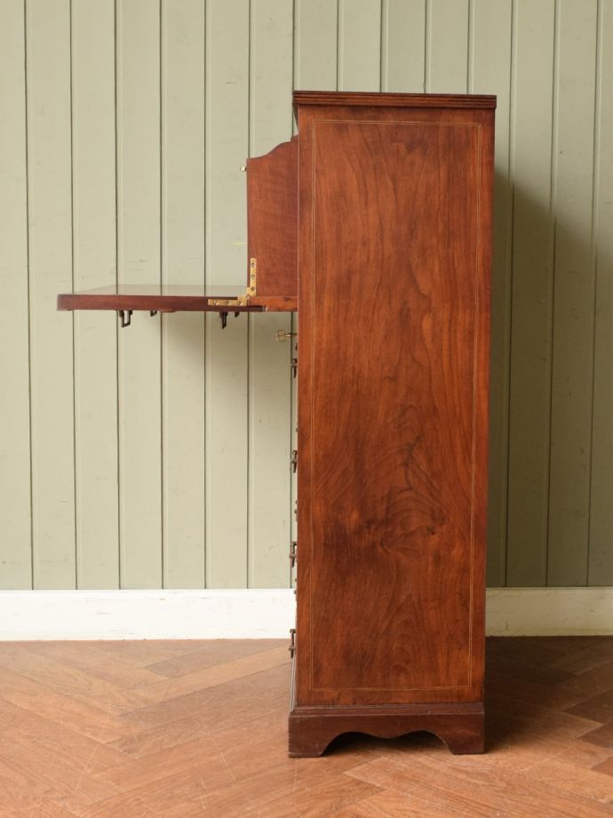 ビューローの側面