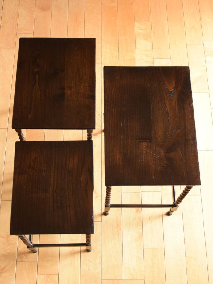 アンティークのテーブルの天板