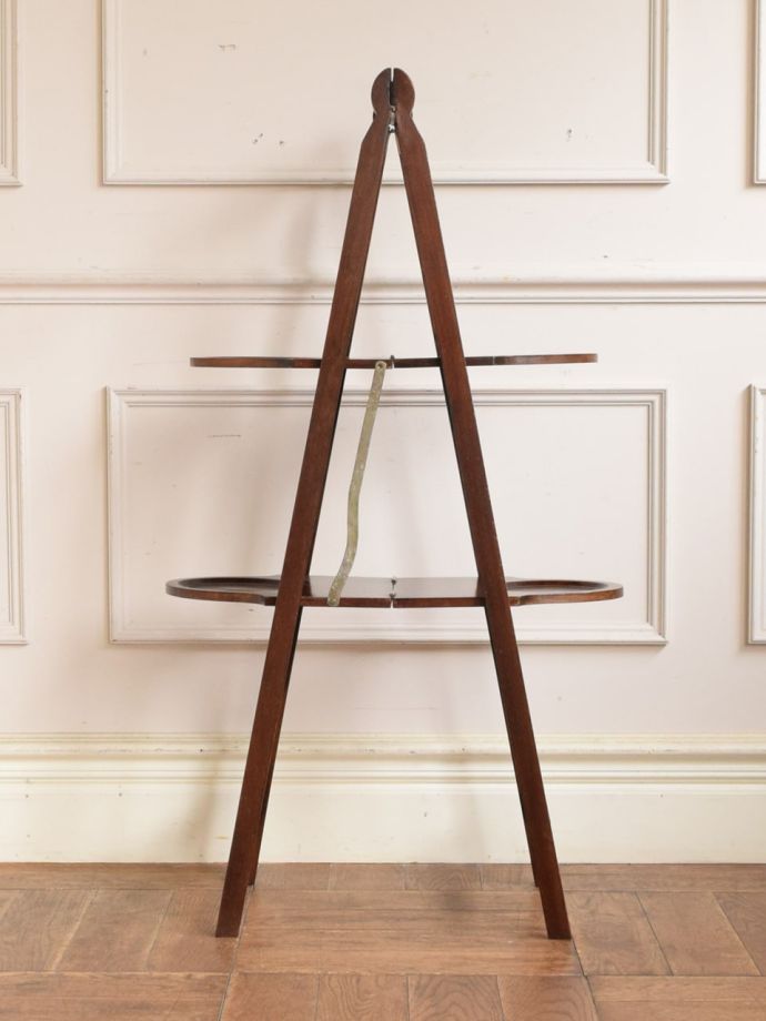 ケーキスタンドの側面