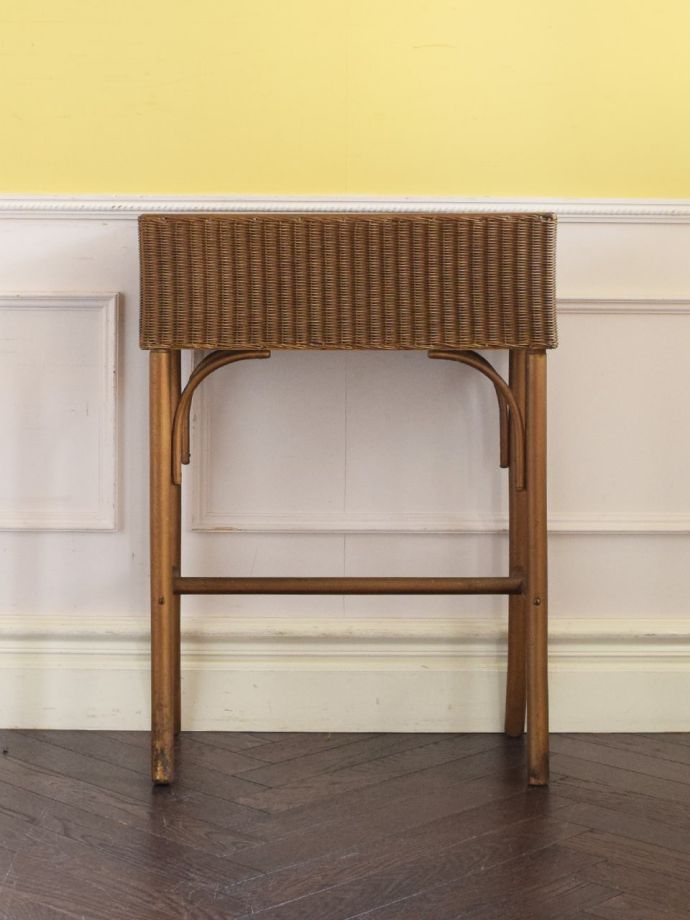 プランツスタンドの後ろ