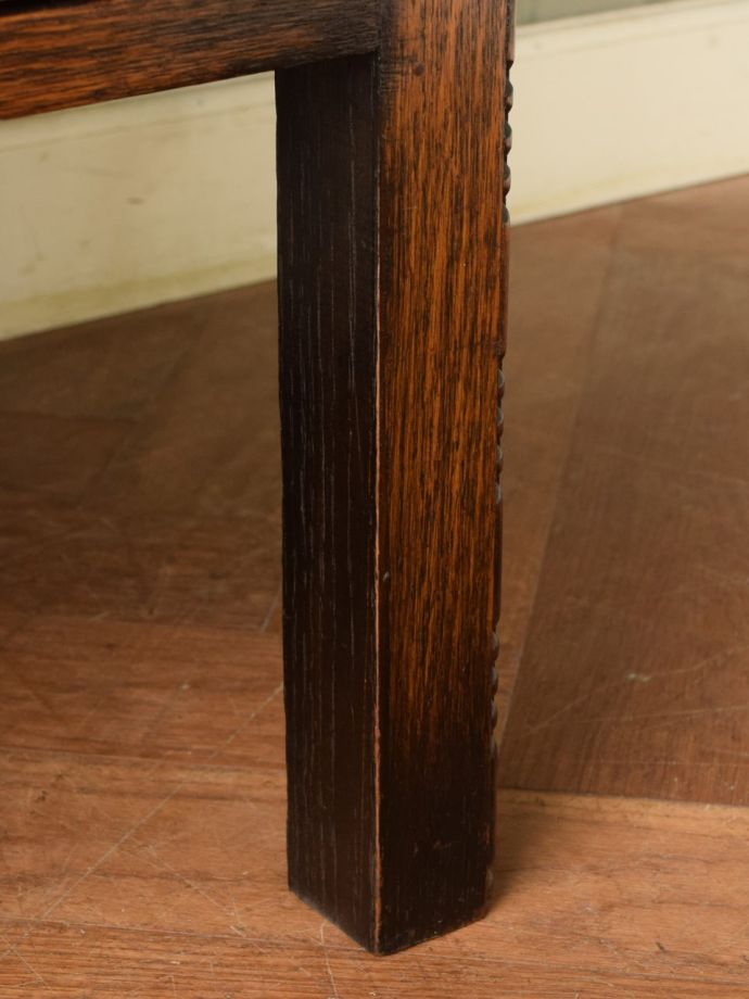 アンティーク家具の脚