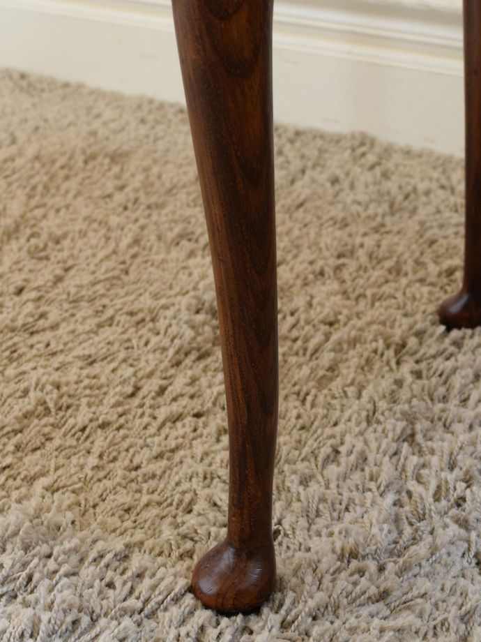 アンティーク家具の脚