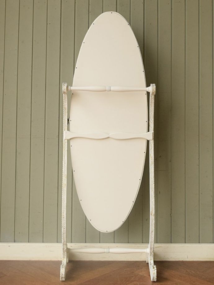 シュバルミラーの後ろ姿