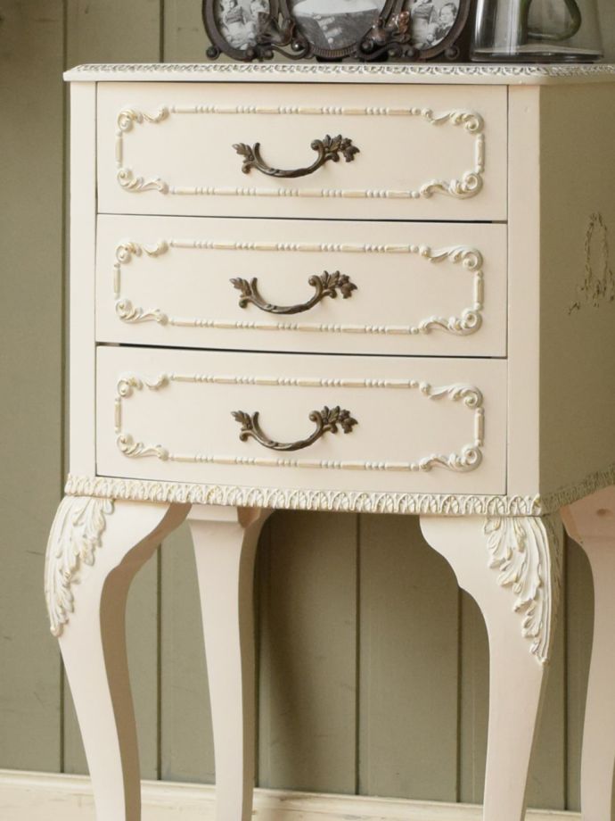 フランスの家具らしい装飾