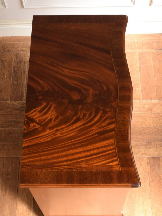 おしゃれなチェストの天板