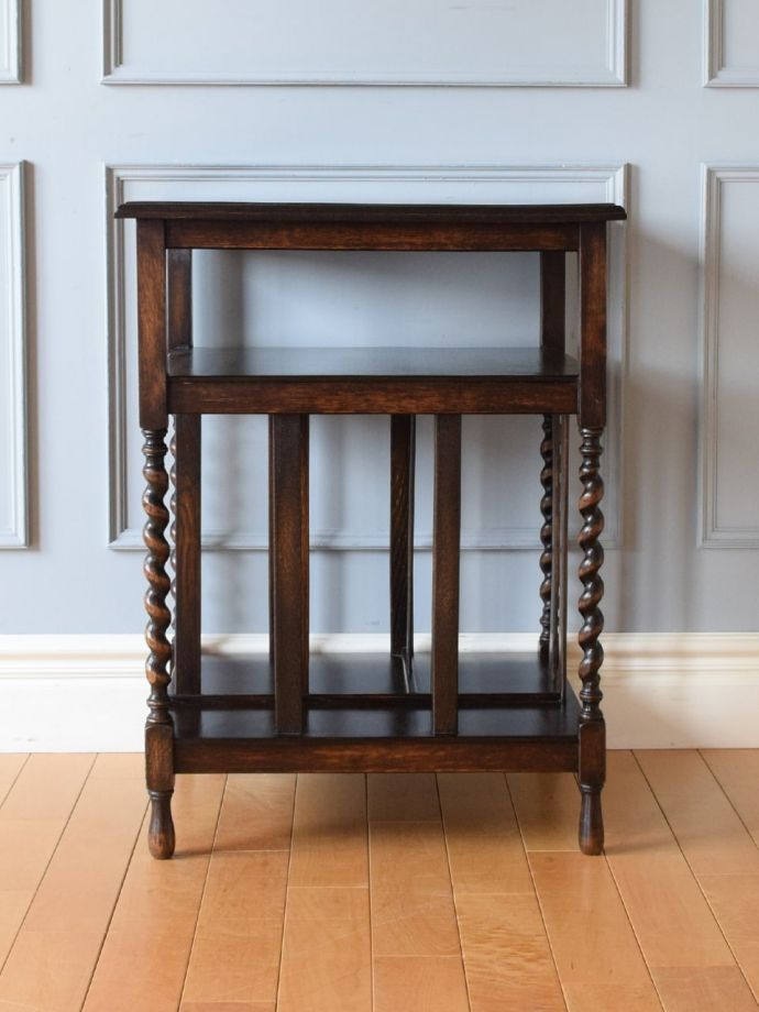 どこから見てもキレイなアンティーク家具