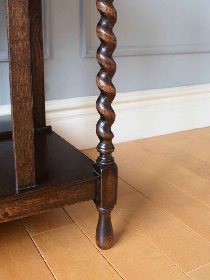 アンティーク家具の脚