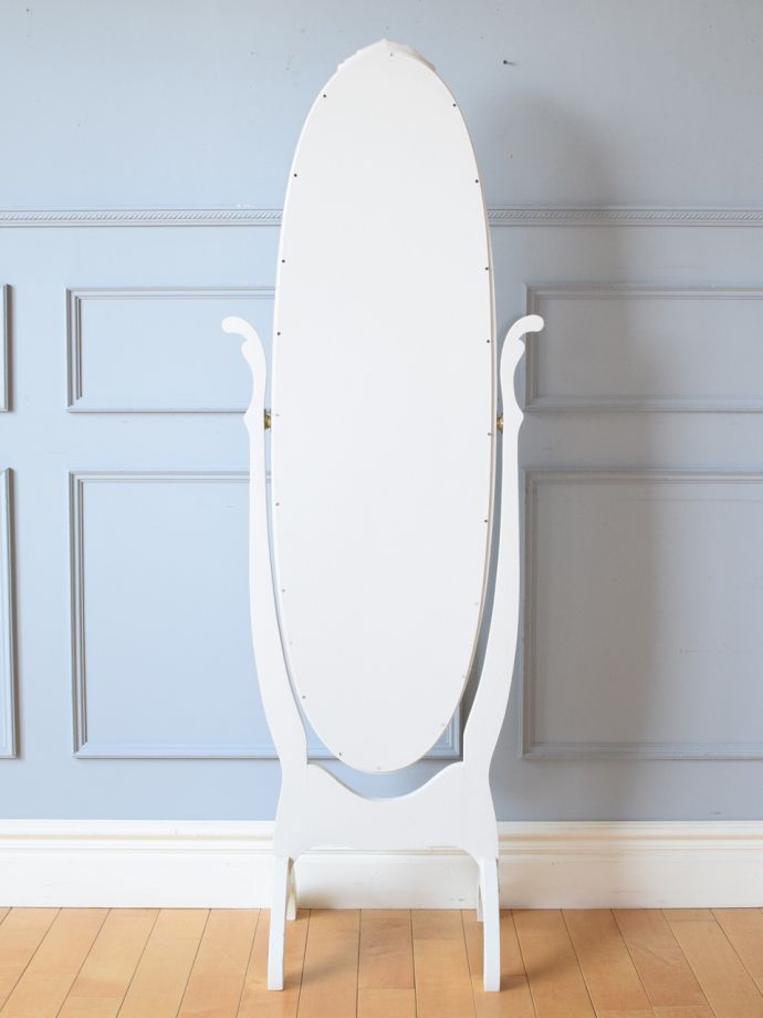 シュバルミラーの後ろ姿