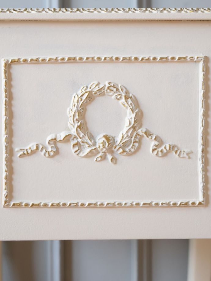 フランスチェストの装飾