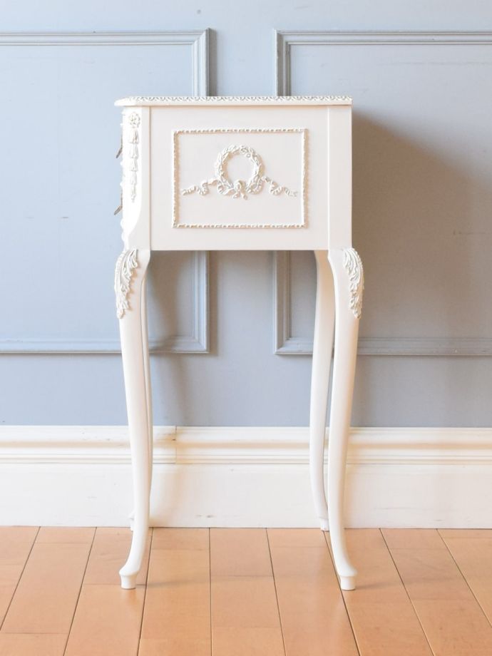 チェストの側面