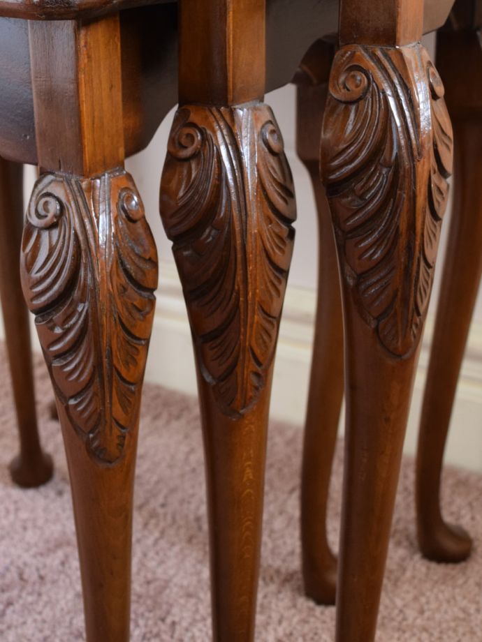 アンティークらしい彫