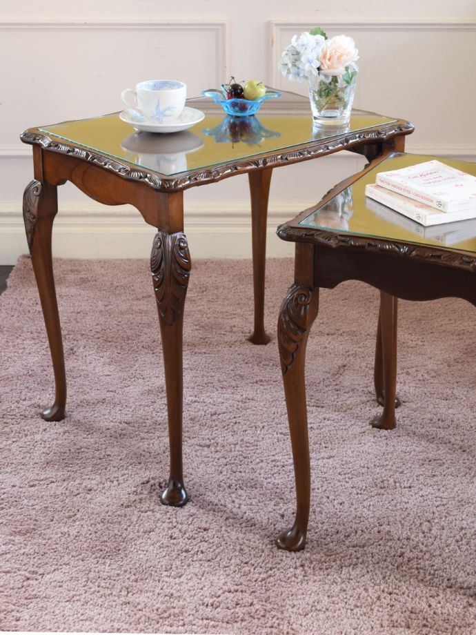 おしゃれなネストテーブル