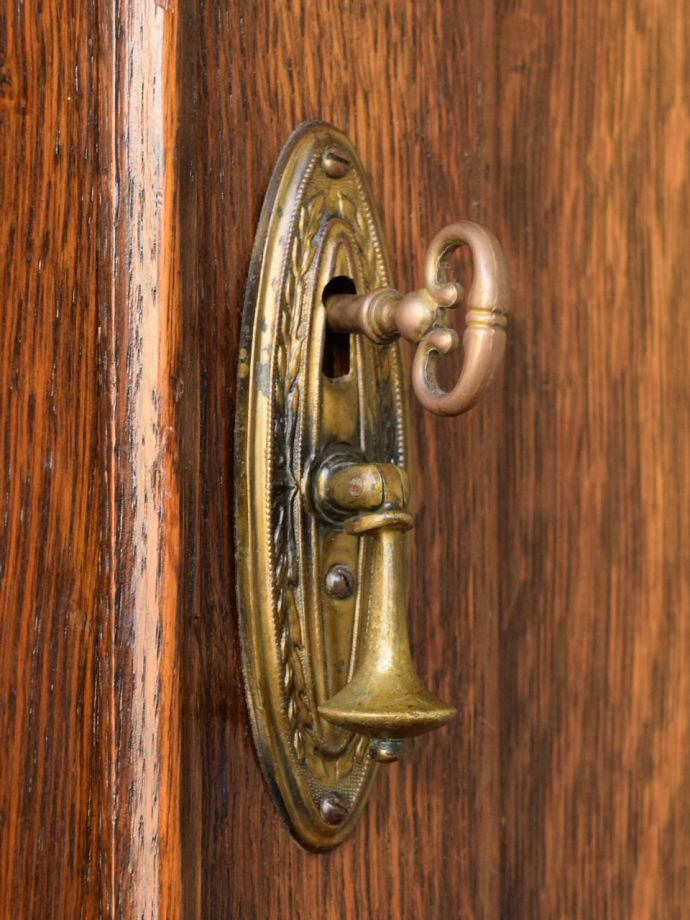 アンティーク家具の取っ手