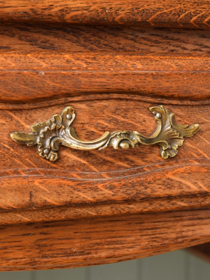 アンティークデスクの取っ手