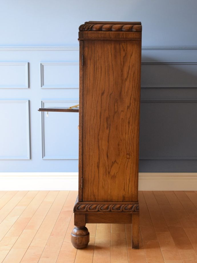 サイドバイサイドの側面