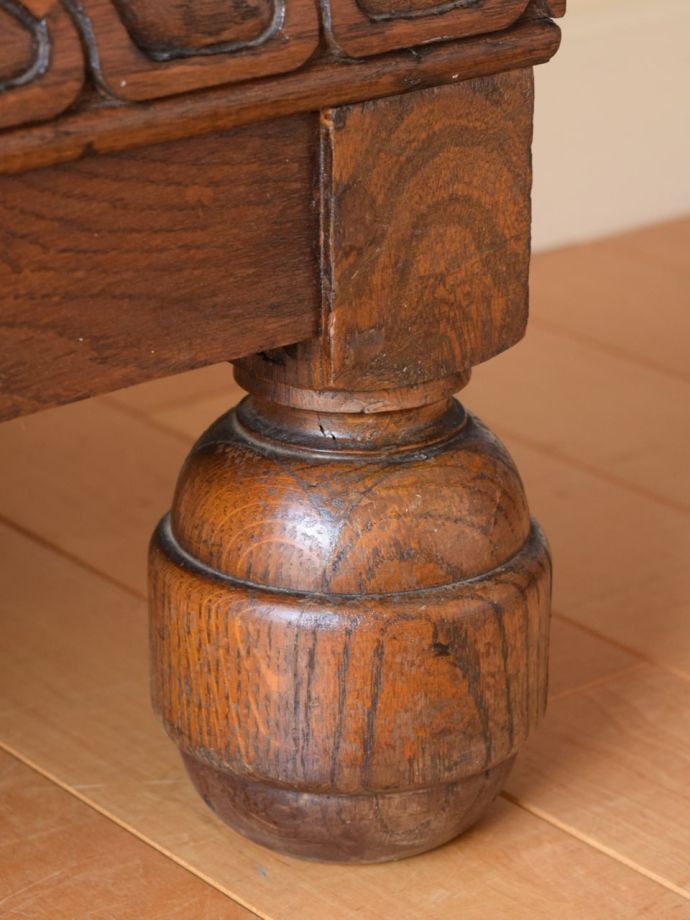 サイドバイサイドの脚