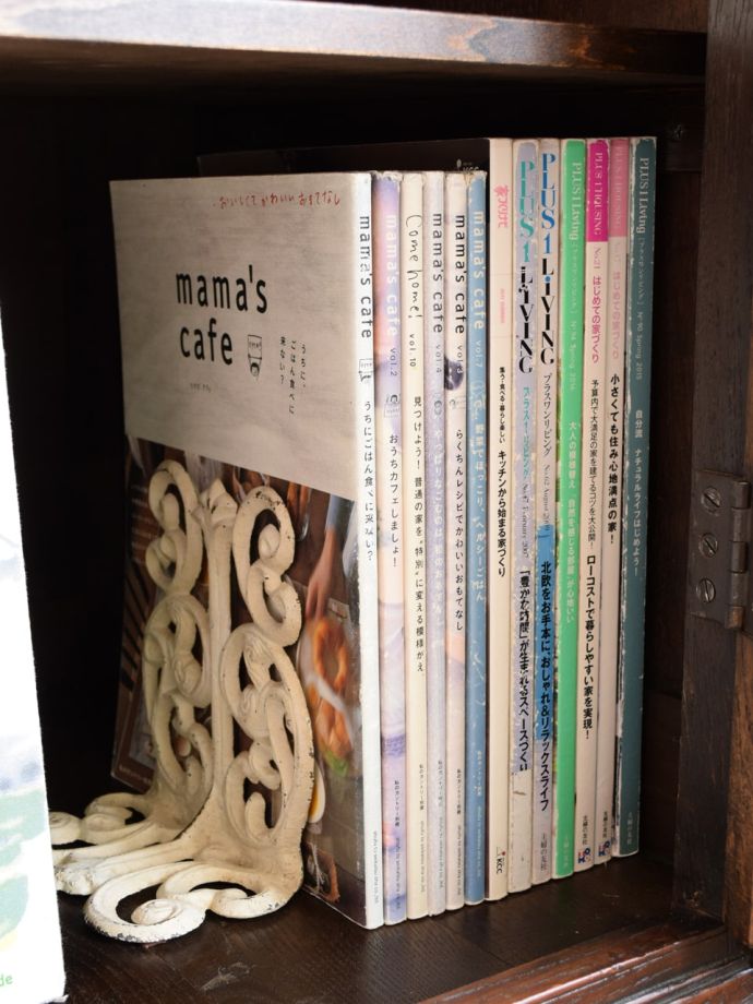 収納たっぷりのキャビネット